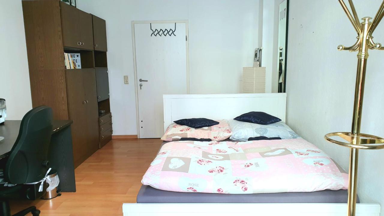 Apartment In Center Halle With Shared Bathroom & Kitchen - Free Wifi, Netflix, Ipad & Ground Floor *